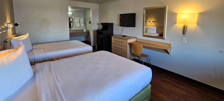 兰乔米拉奇千棕榈罗德威套房酒店(Rodeway Inn & Suites Thousand Palms - Rancho Mirage)图片