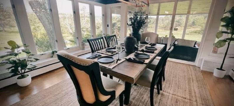 Sunset Chateau图片