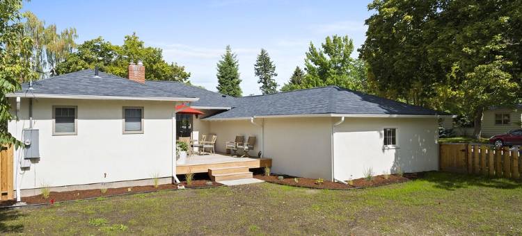 永恒舒适: 翻新三卧室度假屋(Timeless Comfort: Unwind in Our Remodeled 3 bedroom Retreat)图片