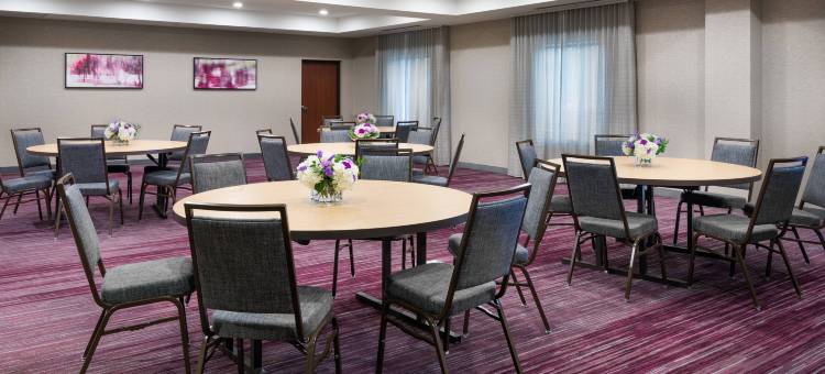 布法罗机场万怡酒店(Courtyard Buffalo Airport)图片