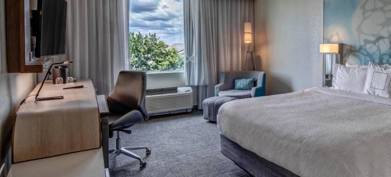 杜勒斯机场赫恩登万怡酒店(Courtyard Dulles Airport Herndon)图片