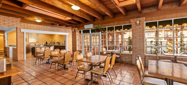 克拉丽奥酒店(Clarion Inn)图片