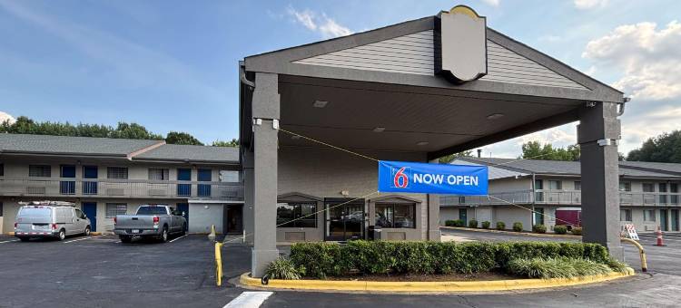 Motel 6 夏洛特, 北卡罗来纳州 - Northlake(Motel 6 Charlotte, NC - Northlake)图片