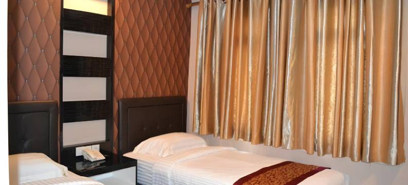 高峰快捷酒店(Puncak Budget Hotel)图片