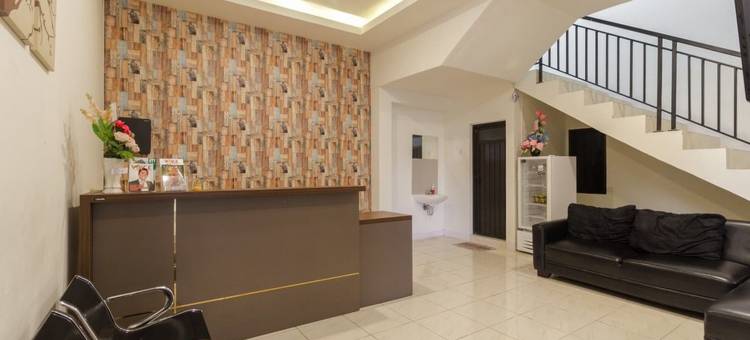 瑞德多兹回教酒店 - 近 AP 佩塔拉尼 3 号(Hotel O Rappocini Near Rsia Paramount)图片