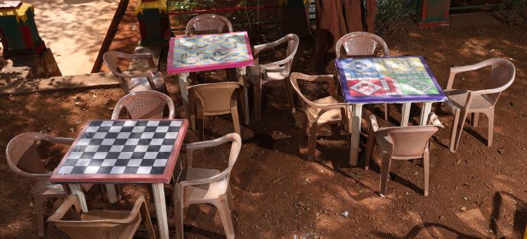 古吉拉特比哈凡酒店(Gujarat Bhavan Hotel)图片