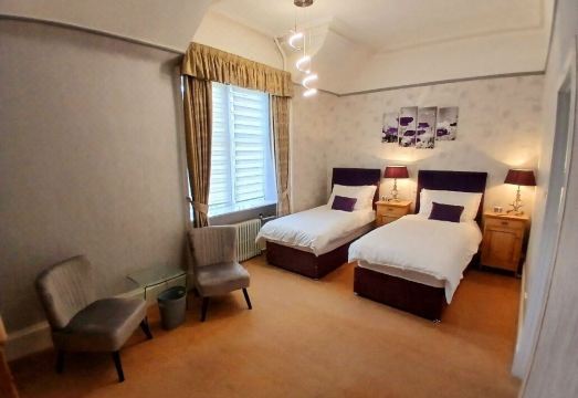 Trafford Bank Guest House Hotel Overview