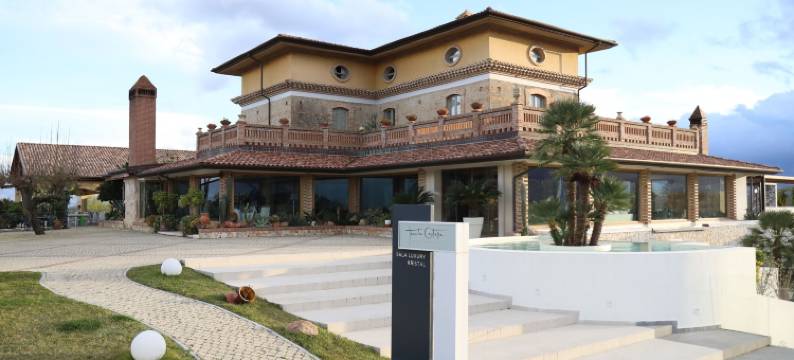 UNA HOTELS 特努塔孔特莎农场和水疗中心 科森扎(Una Hotels Tenuta Contessa Farm & Spa Cosenza)图片