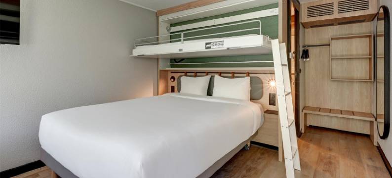 贝桑松西部法里恩城堡康铂酒店(Hotel Campanile Nature - Besançon Ouest Chateaufarine)图片