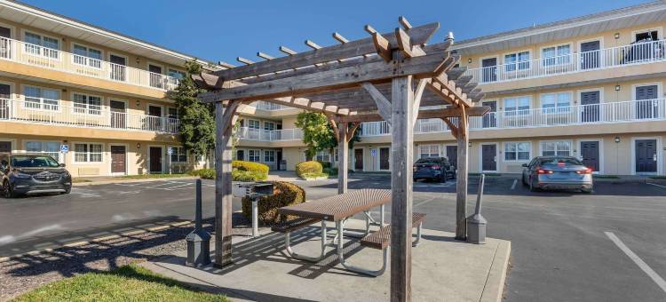 美国长住精选套房 - 圣路易斯 - 韦斯特波特 - 东拉克兰路(Extended Stay America Suites - St Louis - Westport - E Lackland Rd)图片