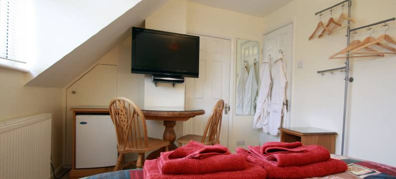 阿巴克丝家庭旅馆(Abacus Bed and Breakfast, Blackwater, Hampshire)图片