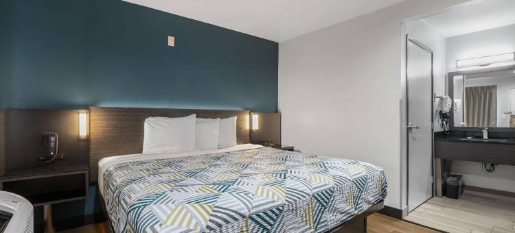 加利福尼亚州埃斯孔迪多的Studio 6套房(Studio 6 Suites Escondido CA)图片