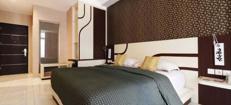 新埠头德瓦尔纳会议酒店(Dewarna Hotel and Convention Bojonegoro)图片