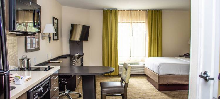 奥佛兰公园Candlewood Suites(Candlewood Suites OVERLAND PARK - W 135TH ST. by IHG)图片