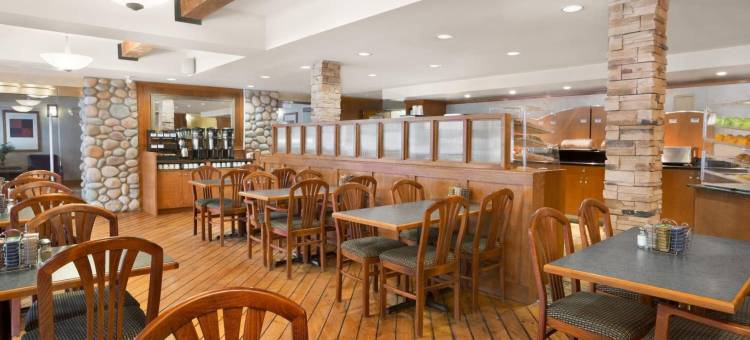 坎莫尔套房酒店(Canmore Inn & Suites)图片