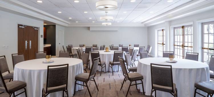 那不勒斯万豪万怡酒店(Courtyard Naples)图片