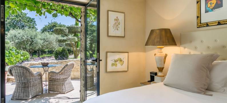 鲁乐兹区酒店(Domaine les Roullets)图片