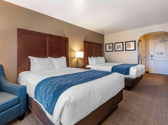 尤凯亚舒适套房酒店