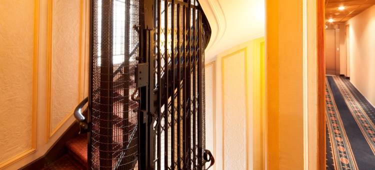 巴黎和平共和国原创城市酒店(The Originals City, Hôtel Paix République, Paris)图片