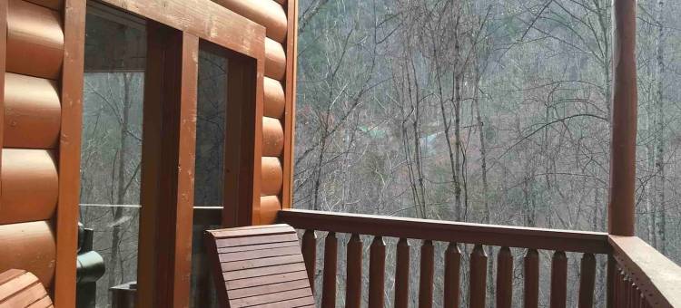 带热水浴缸、桑拿和台球桌的美丽小屋(Kuntree Cabin by Beyond Expectations W Hot Tub)图片