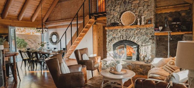 风景优美的木屋温泉 by Casa Oso(Scenic View Timber Lodge HotTub by Casa Oso)图片