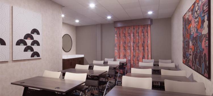 坦帕露天娱乐场希尔顿恒庭酒店(Hampton Inn by Hilton Tampa Fairgrounds Casino)图片