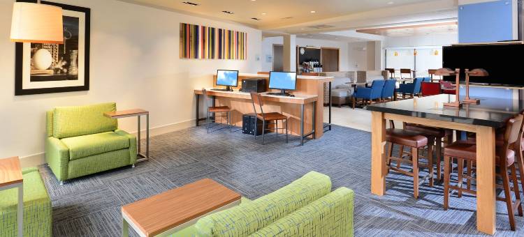 智选假日套房酒店三角研究园(Holiday Inn Express & Suites Raleigh Durham Airport at RTP)图片