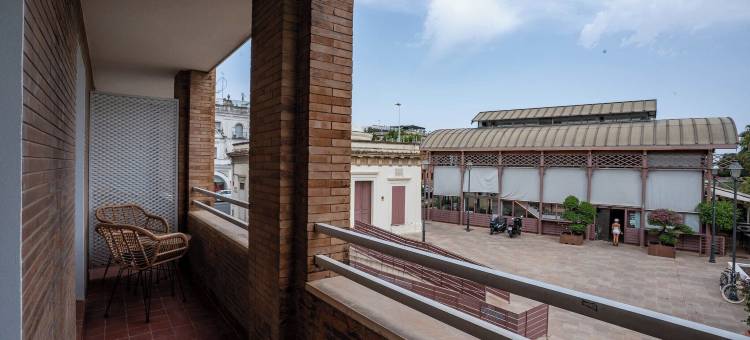 智慧特里亚纳桥(Smartr Puente de Triana)图片