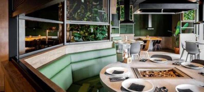 Farmhouse in Limburg Near Subtropical Pool图片