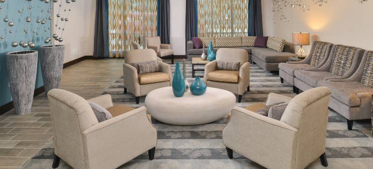 德梅因市中心希尔顿欢朋套房酒店(Hampton Inn & Suites des Moines Downtown)图片