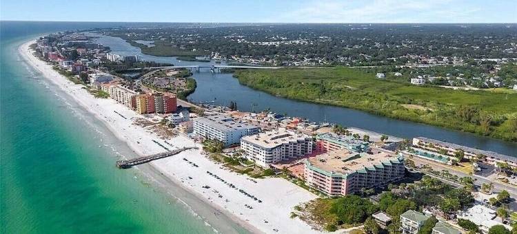Large 3Bed/2Bath - Completely Renovated Beach Front Condo!Indian Shores图片