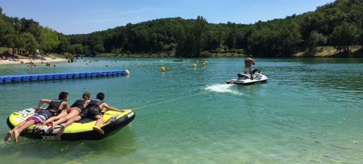 Holiday Home Montaigu-de-Quercy Lake图片