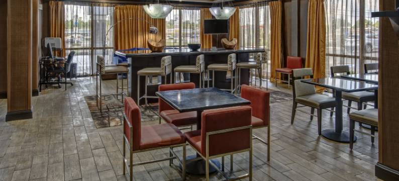 希尔顿欢朋酒店-塔拉霍马(Hampton Inn Tullahoma)图片