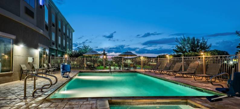 智选假日酒店及套房科图拉 by IHG(Holiday Inn Express & Suites Cotulla by IHG)图片