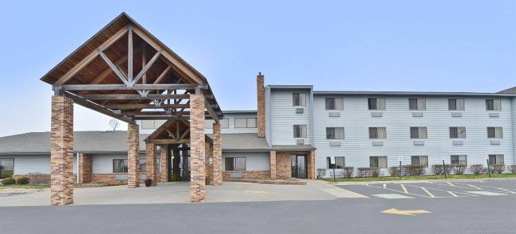普拉特城KCI机场温德姆华美达酒店(Ramada by Wyndham Platte City KCI Airport)图片