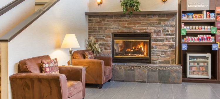 温哥华购物中心附近舒适套房酒店(Comfort Suites Near Vancouver Mall)图片