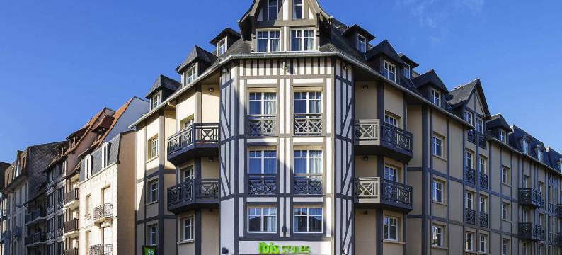 多维尔中心宜必思尚品酒店(ibis Styles Deauville Centre)图片