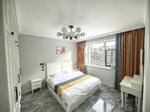 长白山西景区清枫丽舍清雅两居公寓(天池大路2号分店)