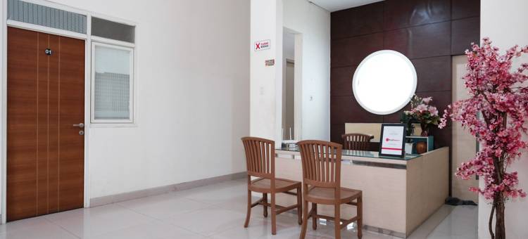 RedDoorz Near Unesa Citraland Surabaya图片
