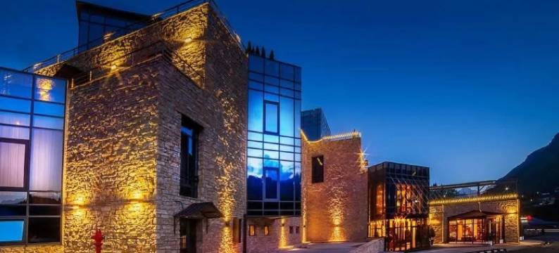 博塔卡卡西亚卡兹贝吉旅馆(Porta Caucasia Kazbegi)图片