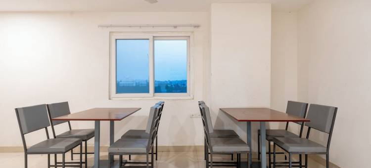 Treebo Living Tree，位于Khairatabad地铁对面(Treebo Living Tree Opposite Khairatabad Metro)图片