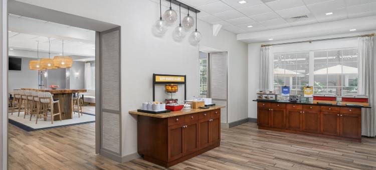 希尔顿欢朋酒店-新士麦那海滩(Hampton Inn New Smyrna Beach)图片
