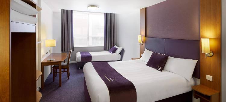 斯温登西部(M4, J16)普瑞米尔酒店(Premier Inn Swindon West (M4, J16))图片