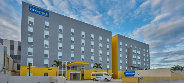 坎昆机场城市快线万豪酒店(City Express by Marriott Cancun Aeropuerto)图片