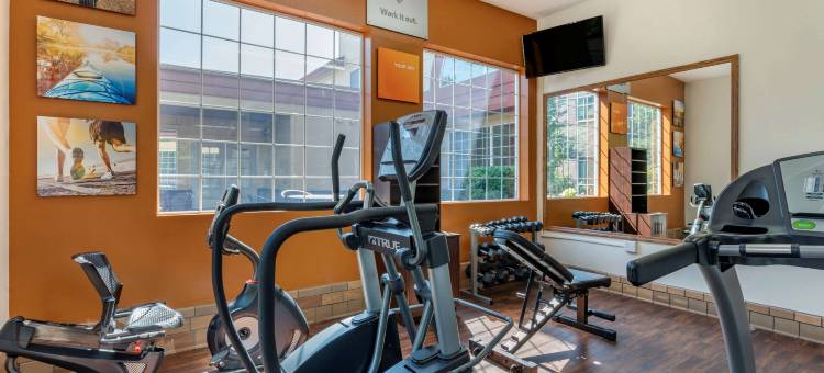 舒适套房酒店(Comfort Suites Salem)图片