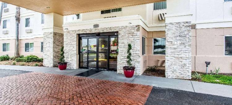 普兰特城 - 莱克兰凯艺酒店(Quality Inn Plant City - Lakeland)图片