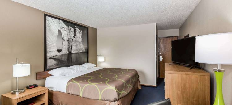 海斯温德姆速8酒店(Super 8 by Wyndham Hays KS)图片