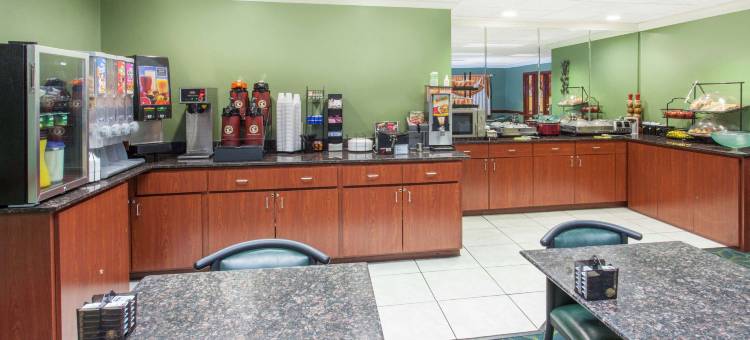 伊利诺伊迪凯特北部美吟酒店(Baymont by Wyndham Decatur IL North)图片