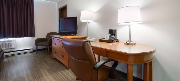 伊克诺套房旅馆(Econo Lodge Inn & Suites)图片