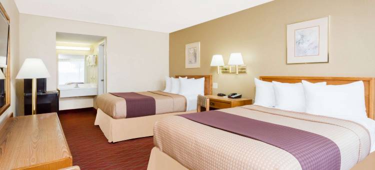 斯汤顿南戴斯酒店(Days Inn by Wyndham Staunton)图片